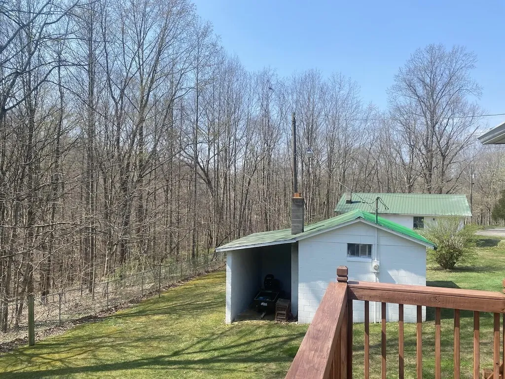 281 Harrison Road Knifley KY 42753