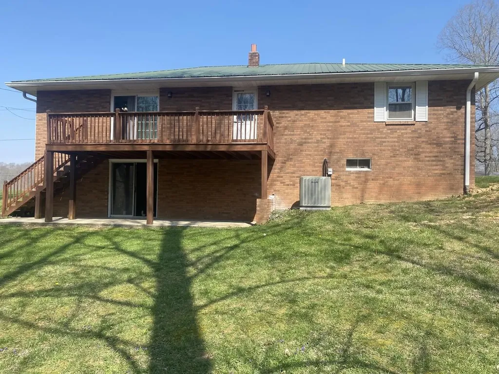 281 Harrison Road Knifley KY 42753