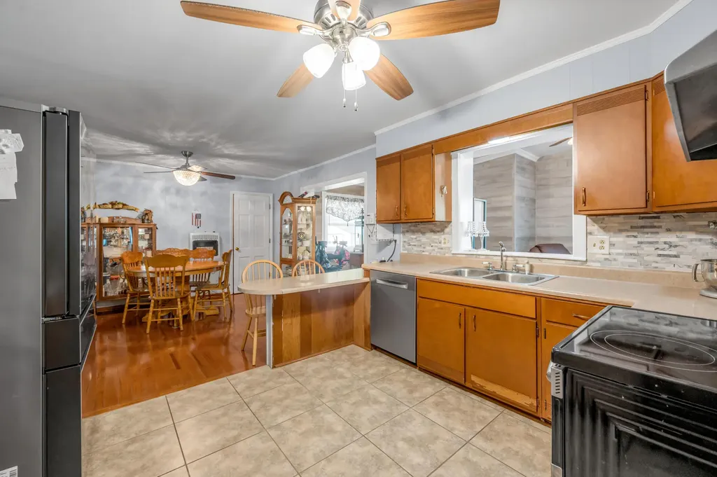 225 Blueberry Lane Mt Sterling KY 40353