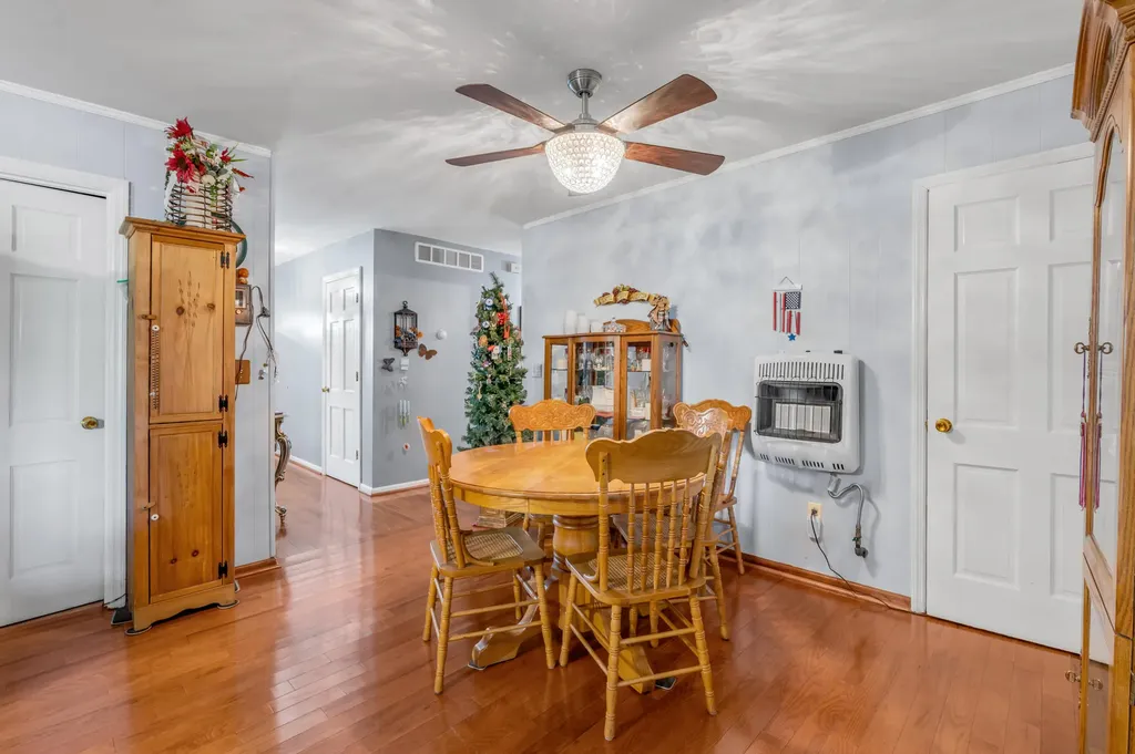 225 Blueberry Lane Mt Sterling KY 40353