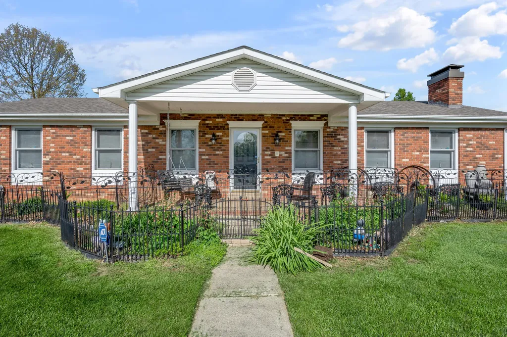 225 Blueberry Lane Mt Sterling KY 40353