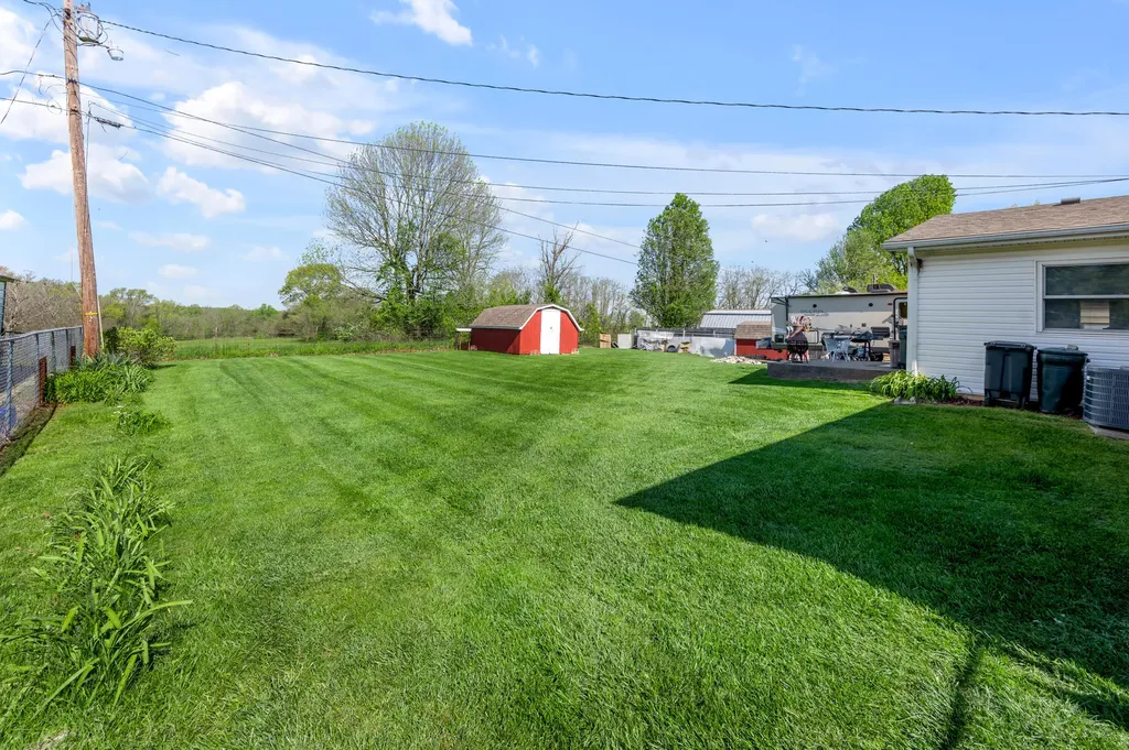 225 Blueberry Lane Mt Sterling KY 40353