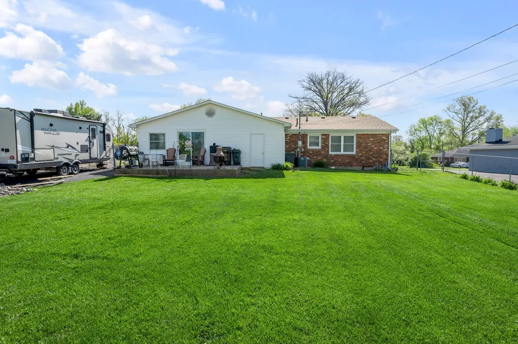 225 Blueberry Lane Mt Sterling KY 40353