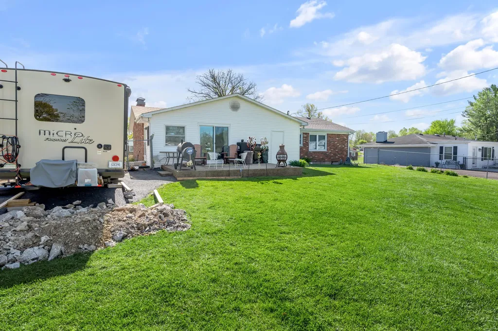 225 Blueberry Lane Mt Sterling KY 40353