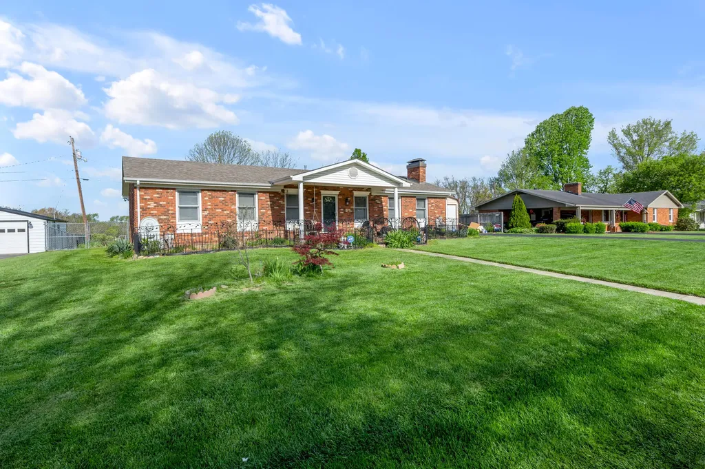 225 Blueberry Lane Mt Sterling KY 40353