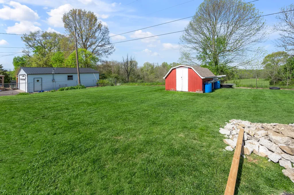 225 Blueberry Lane Mt Sterling KY 40353