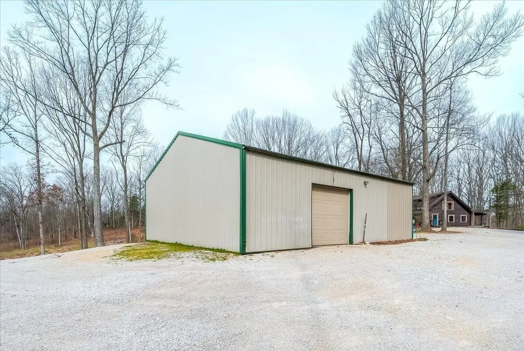 1049 Mcdonald Road Lawrenceburg KY 40342