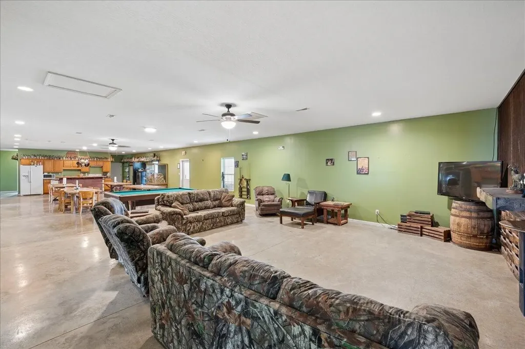 1049 Mcdonald Road Lawrenceburg KY 40342