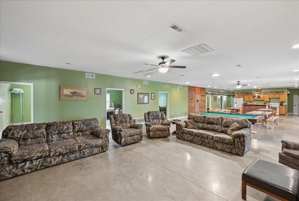 1049 Mcdonald Road Lawrenceburg KY 40342