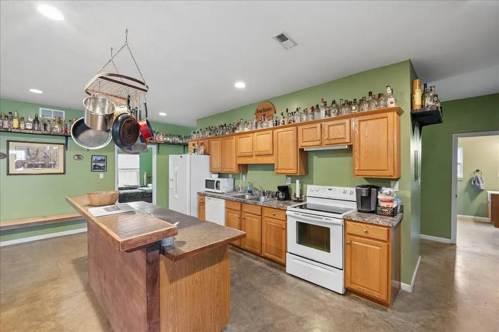 1049 Mcdonald Road Lawrenceburg KY 40342