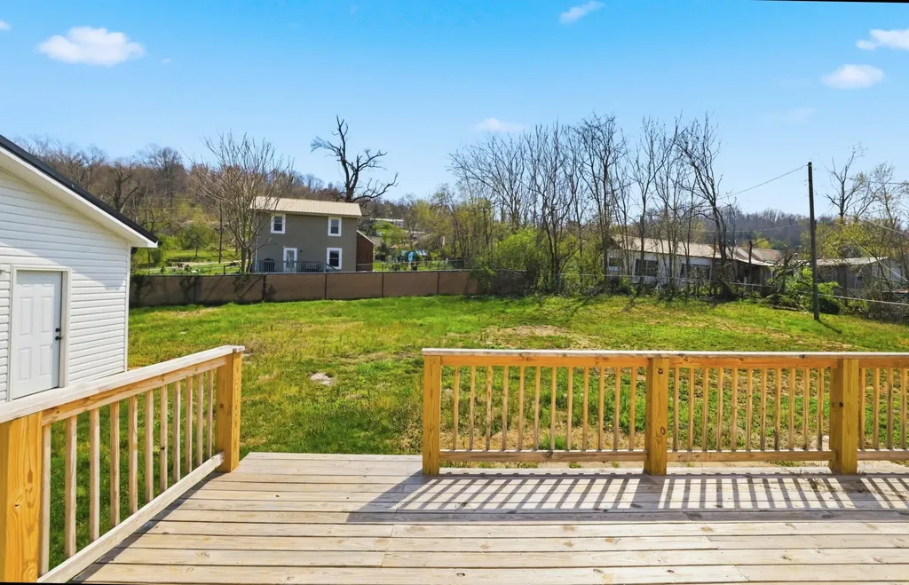 660 Jones Knob Road Somerset KY 42501