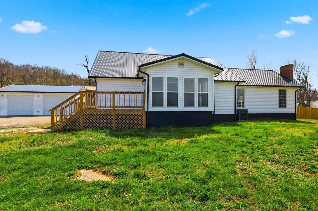 660 Jones Knob Road Somerset KY 42501