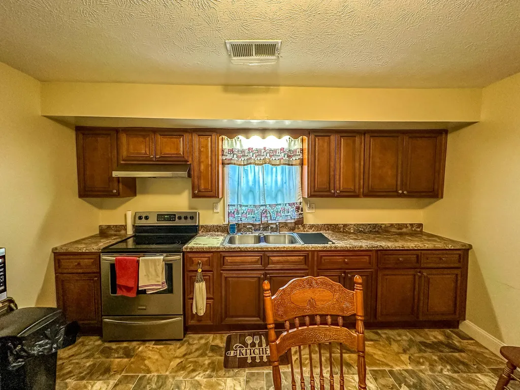 45 Shirley Street Mt Vernon KY 40456