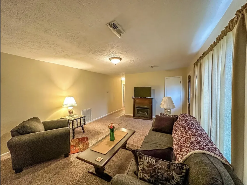 45 Shirley Street Mt Vernon KY 40456