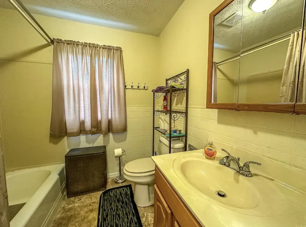45 Shirley Street Mt Vernon KY 40456