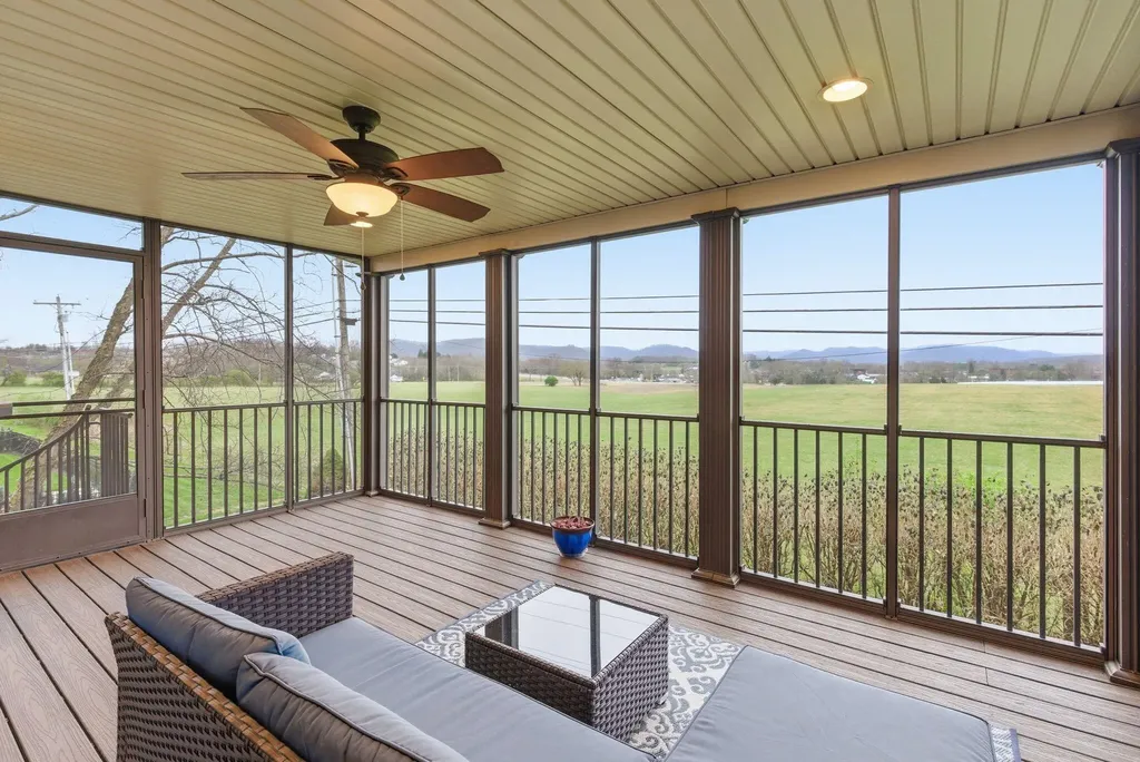 911 Cabernet Drive Berea KY 40403