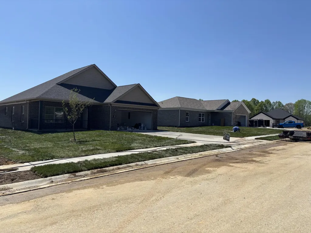 307 Cinchpost Circle London KY 40744