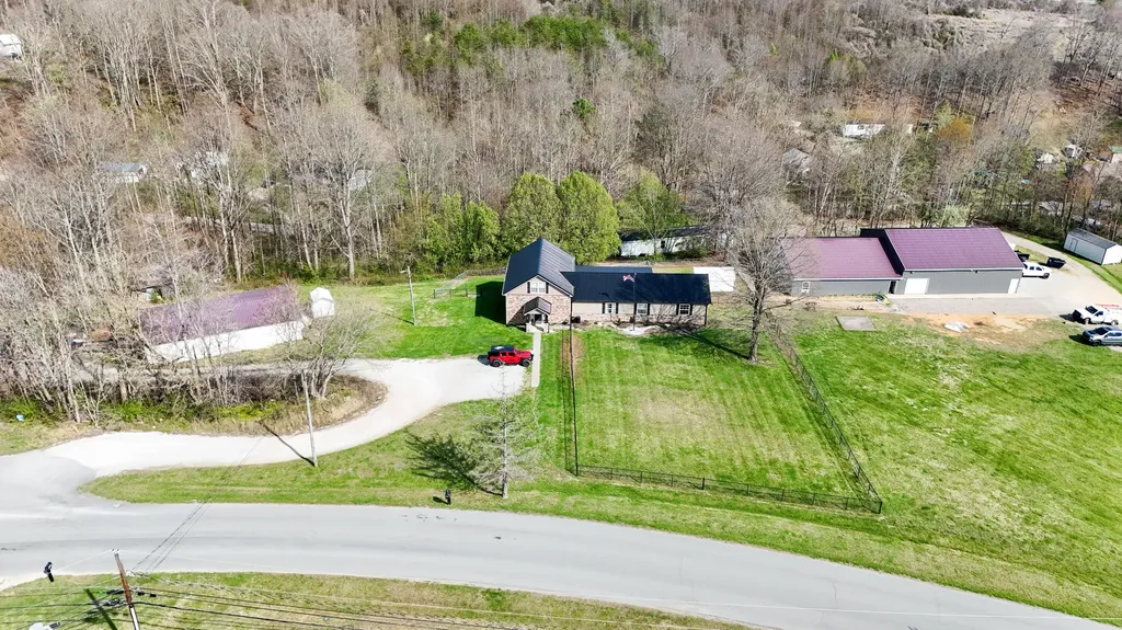 230 Stephen Trace Road Barbourville KY 40906