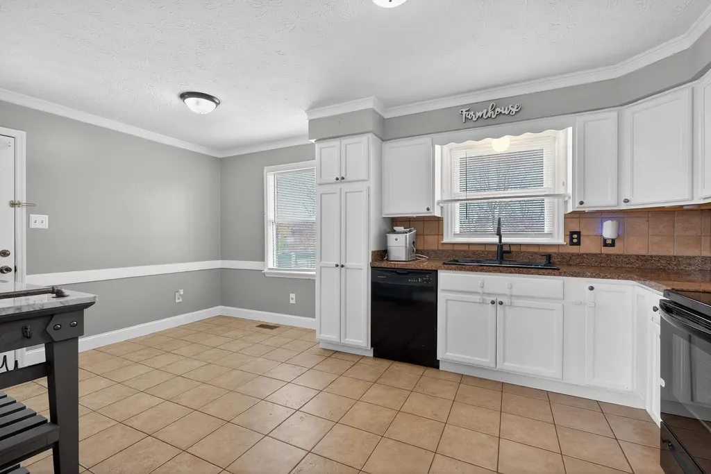 601 Edgewood Drive Nicholasville KY 40356