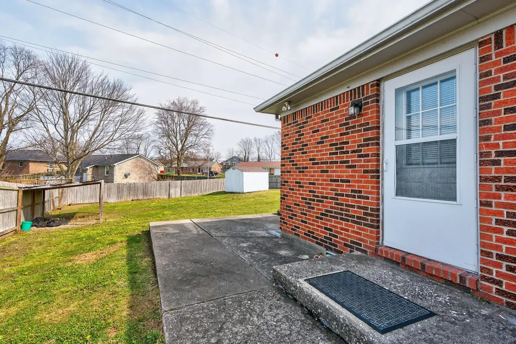 601 Edgewood Drive Nicholasville KY 40356