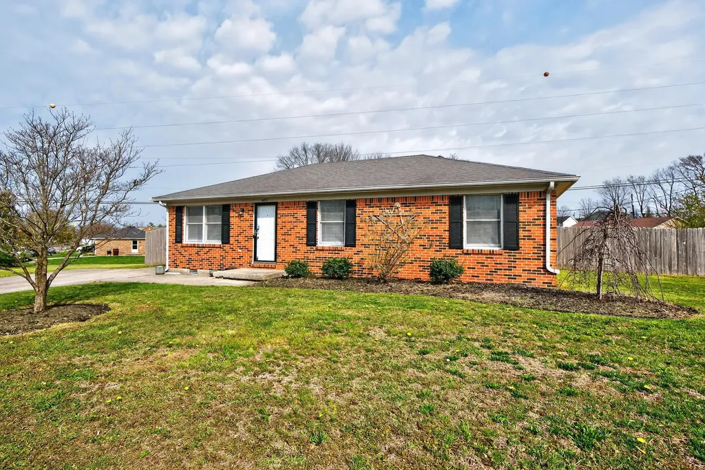 601 Edgewood Drive Nicholasville KY 40356