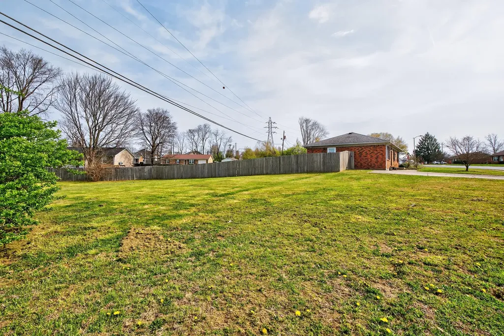 601 Edgewood Drive Nicholasville KY 40356