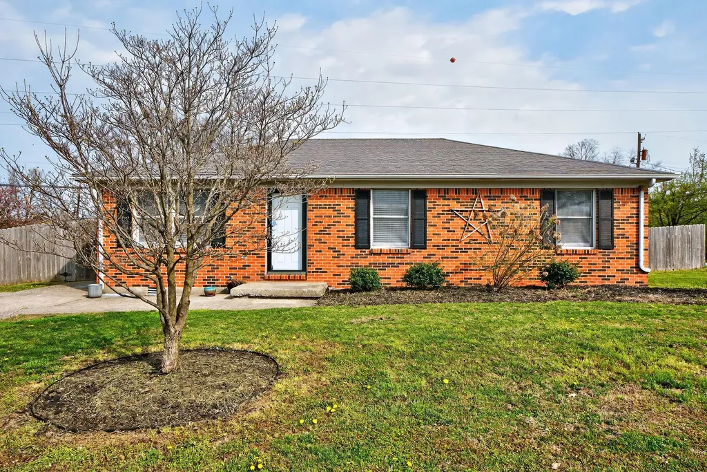 601 Edgewood Drive Nicholasville KY 40356