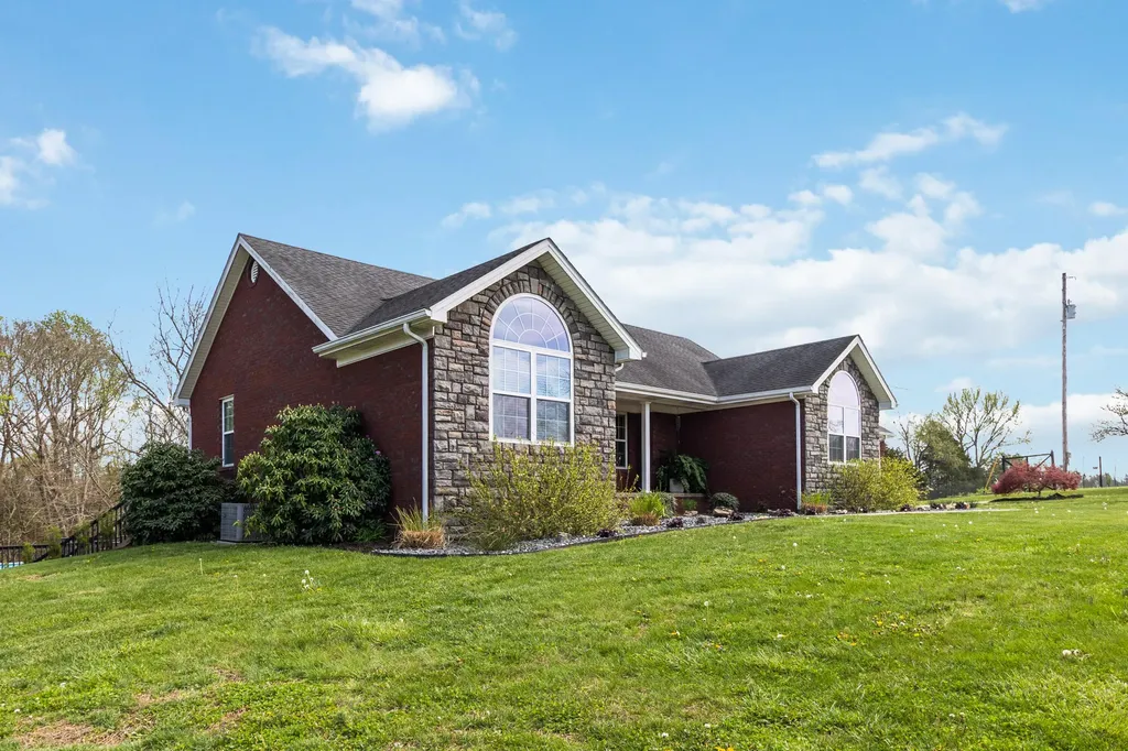1600 Wooleyville Road Campbellsville KY 42718