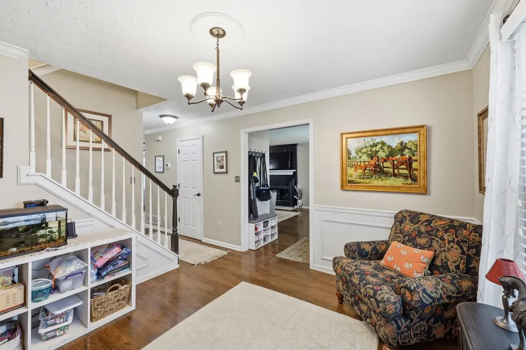 457 Whitfield Drive Lexington KY 40515