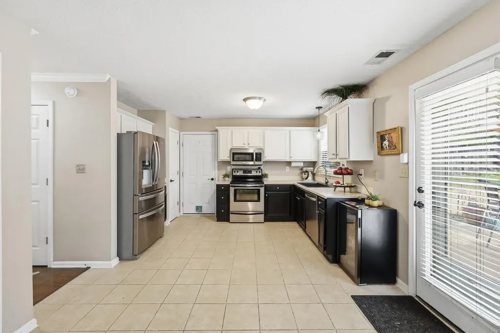457 Whitfield Drive Lexington KY 40515