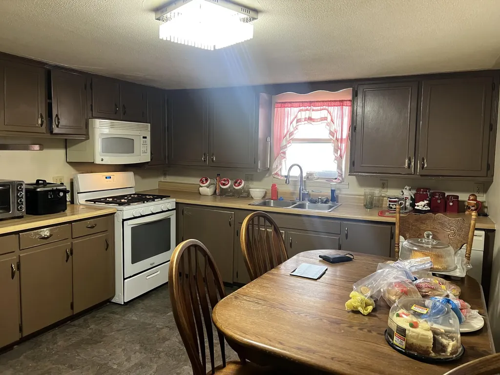 447 Arkle Road Gray KY 40734