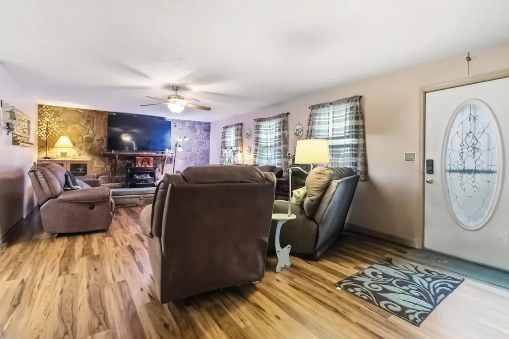 16710 Kentucky 1247 Waynesburg KY 40489