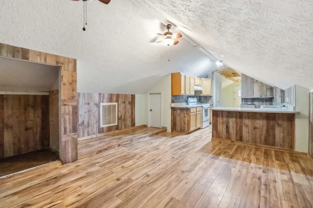 16710 Kentucky 1247 Waynesburg KY 40489