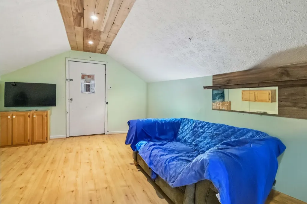 16710 Kentucky 1247 Waynesburg KY 40489