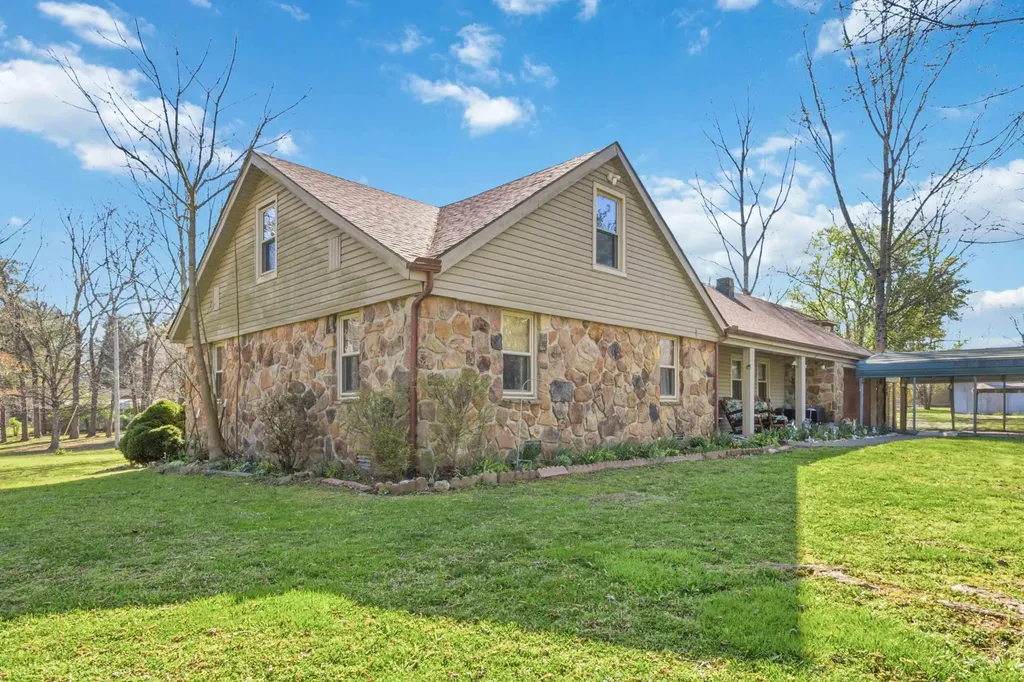 16710 Kentucky 1247 Waynesburg KY 40489