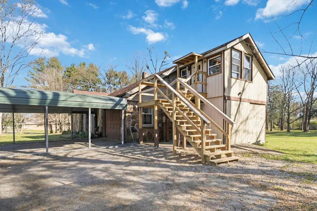 16710 Kentucky 1247 Waynesburg KY 40489