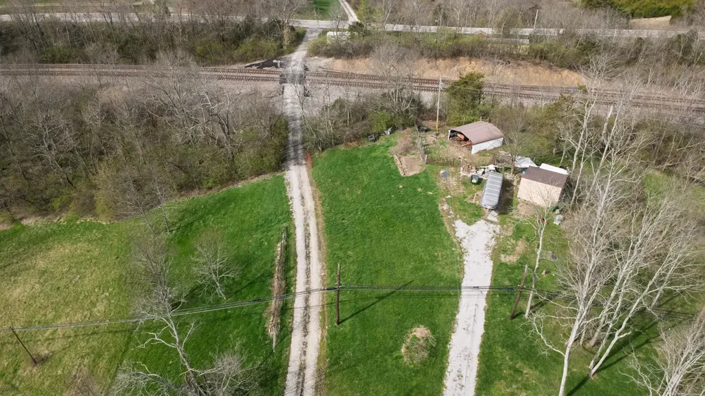 9352 Dixie Highway Corinth KY 41010