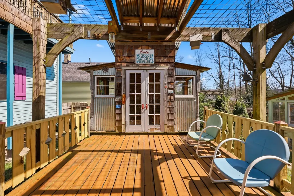 119 E Stephens Street Midway KY 40347