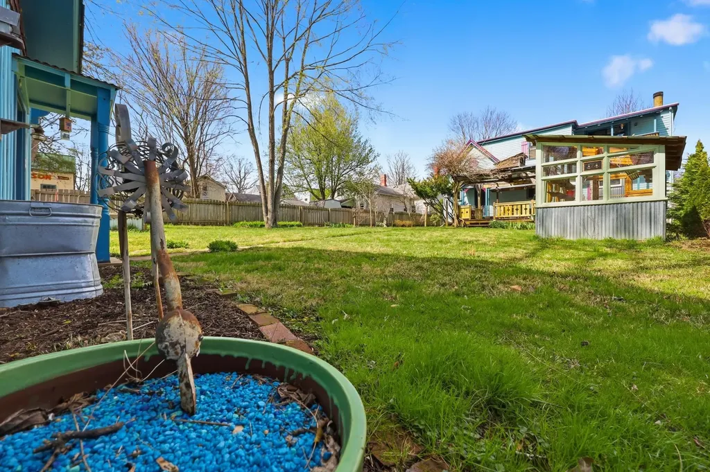 119 E Stephens Street Midway KY 40347