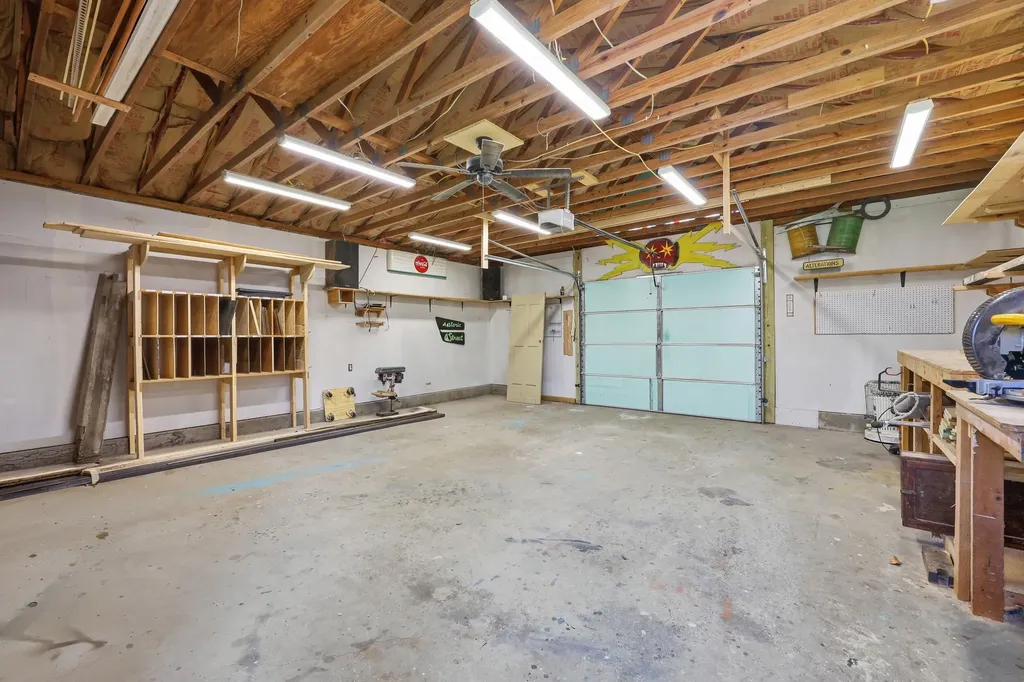 119 E Stephens Street Midway KY 40347