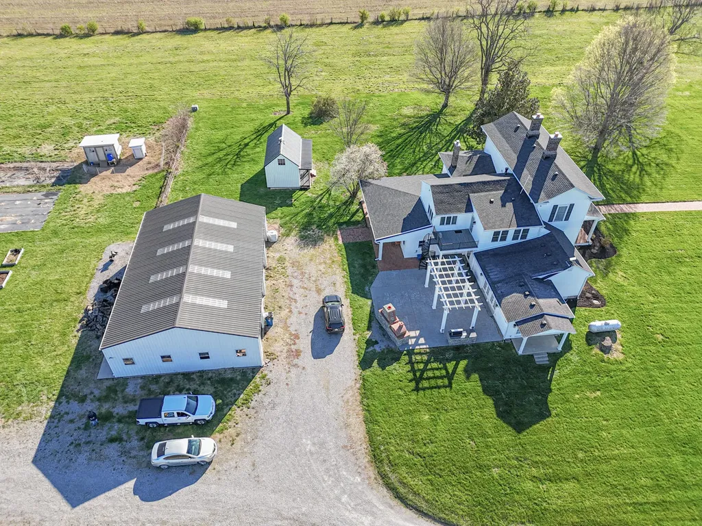 550 Fosters Lane Stanford KY 40484