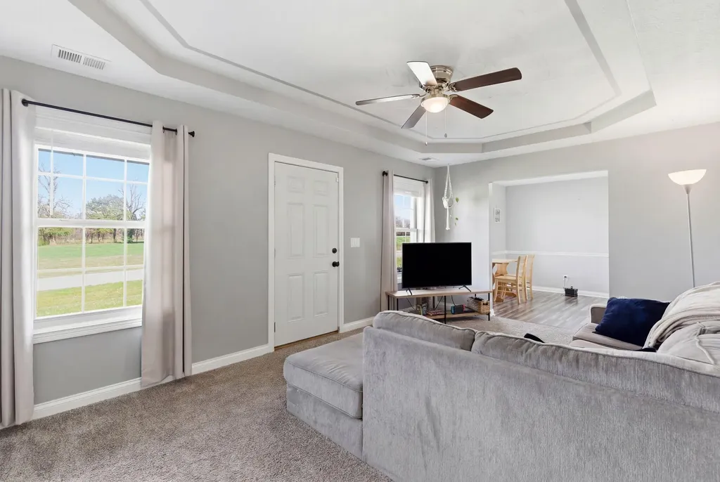 101 Pinehurst Drive Bardstown KY 40004