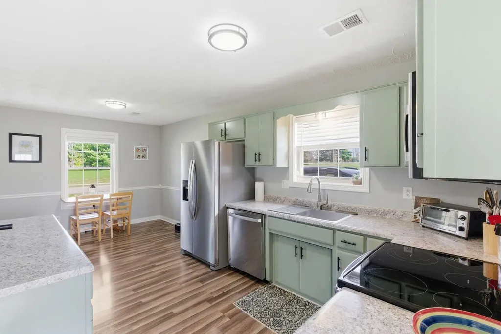 101 Pinehurst Drive Bardstown KY 40004