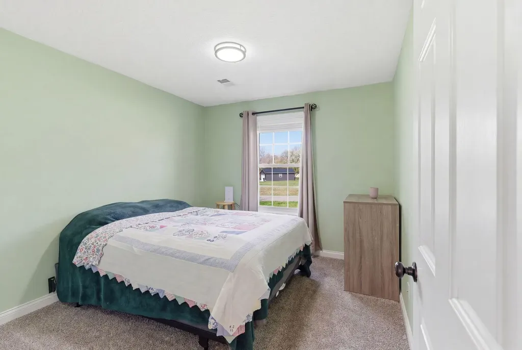 101 Pinehurst Drive Bardstown KY 40004