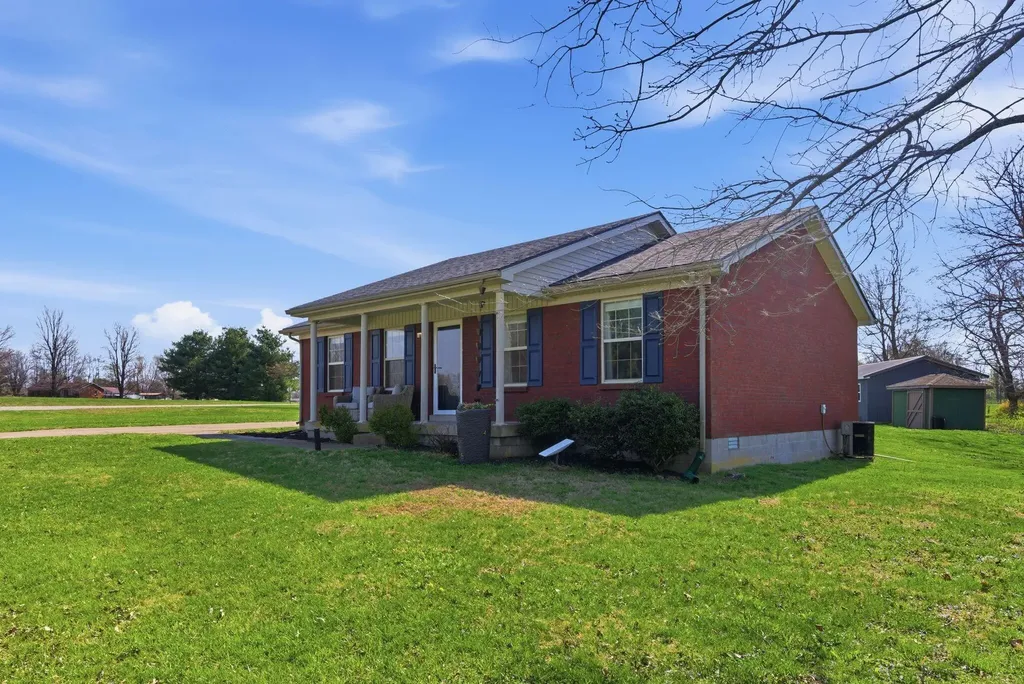101 Pinehurst Drive Bardstown KY 40004