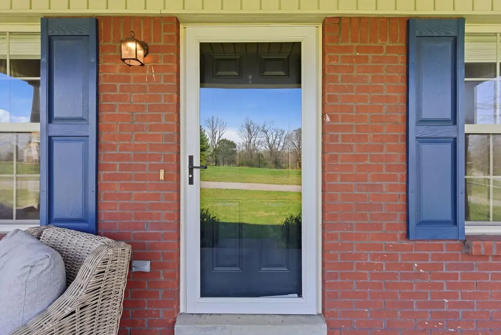 101 Pinehurst Drive Bardstown KY 40004