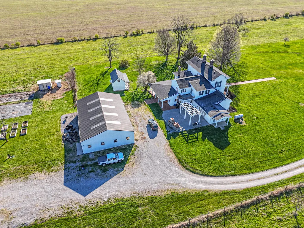 550 Fosters Lane Stanford KY 40484