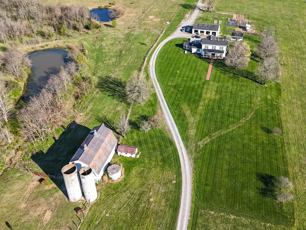550 Fosters Lane Stanford KY 40484