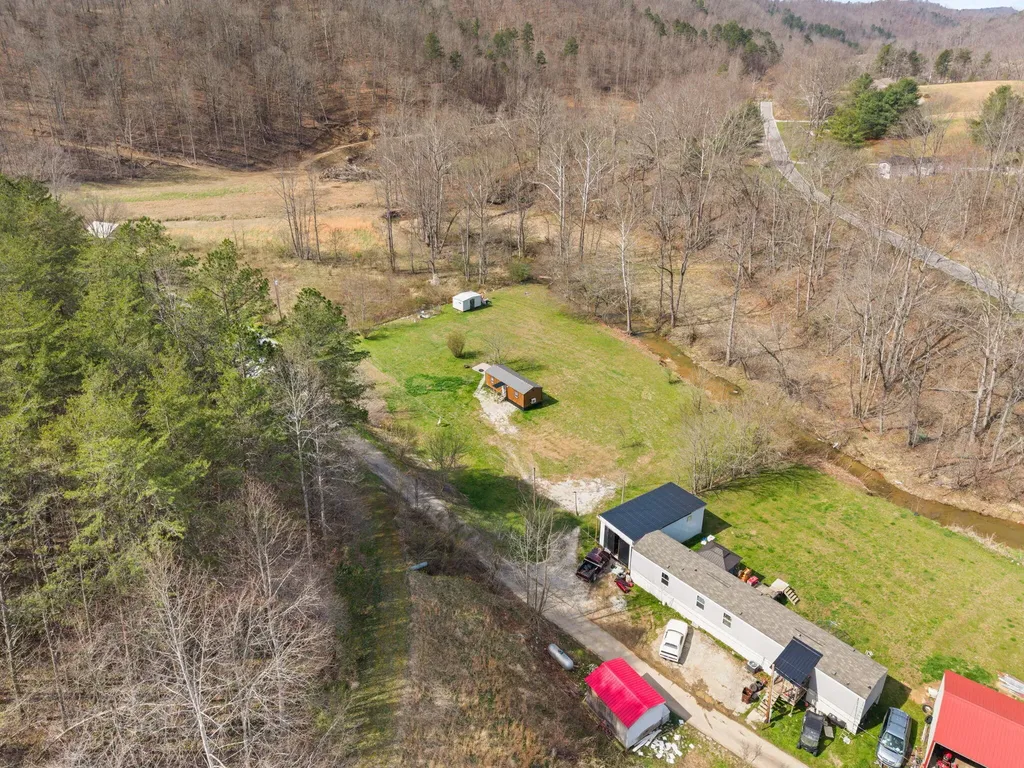 165 Frank Williams Road Salyersville KY 41465