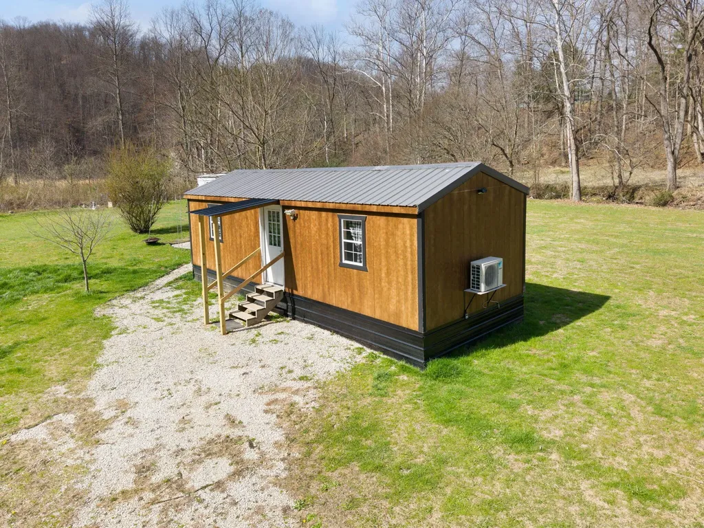 165 Frank Williams Road Salyersville KY 41465